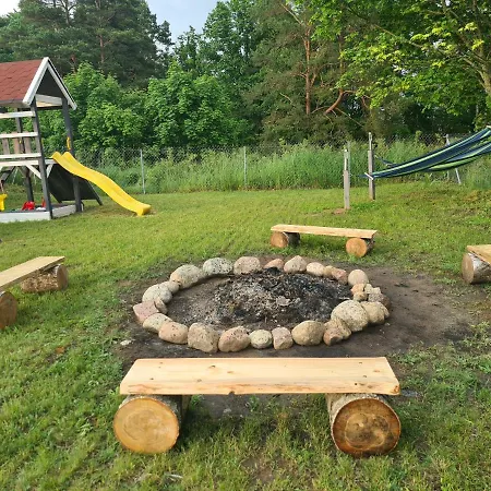 Jesionowe Деревянный коттедж Zelwagi